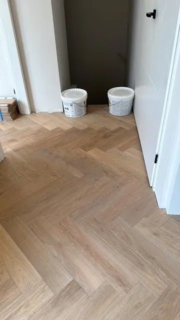 Vloer – Visgraat parket Hoofddorp door AREV Bouw