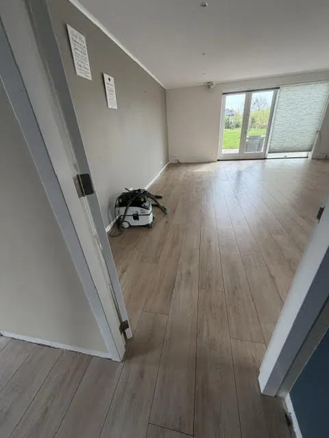 Vloer – Tegelwerk 130 m² door AREV Bouw