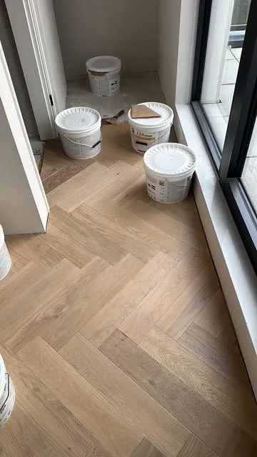 Vloer – Visgraat parket Hoofddorp door AREV Bouw
