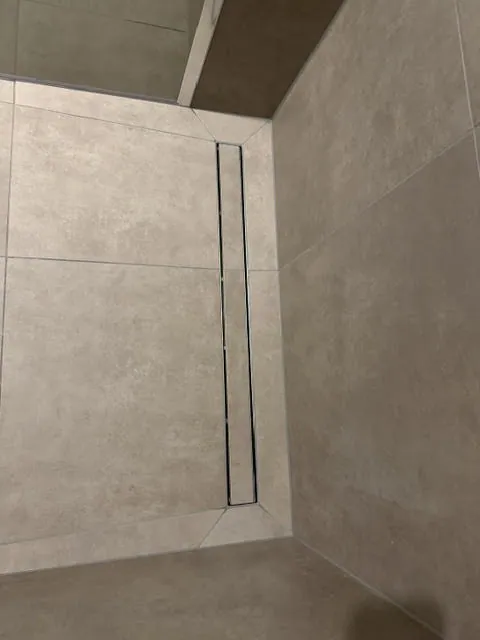 Badkamer – Badkamer Houten door AREV Bouw