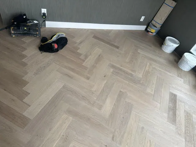 Vloer – Visgraat parket Hoofddorp door AREV Bouw